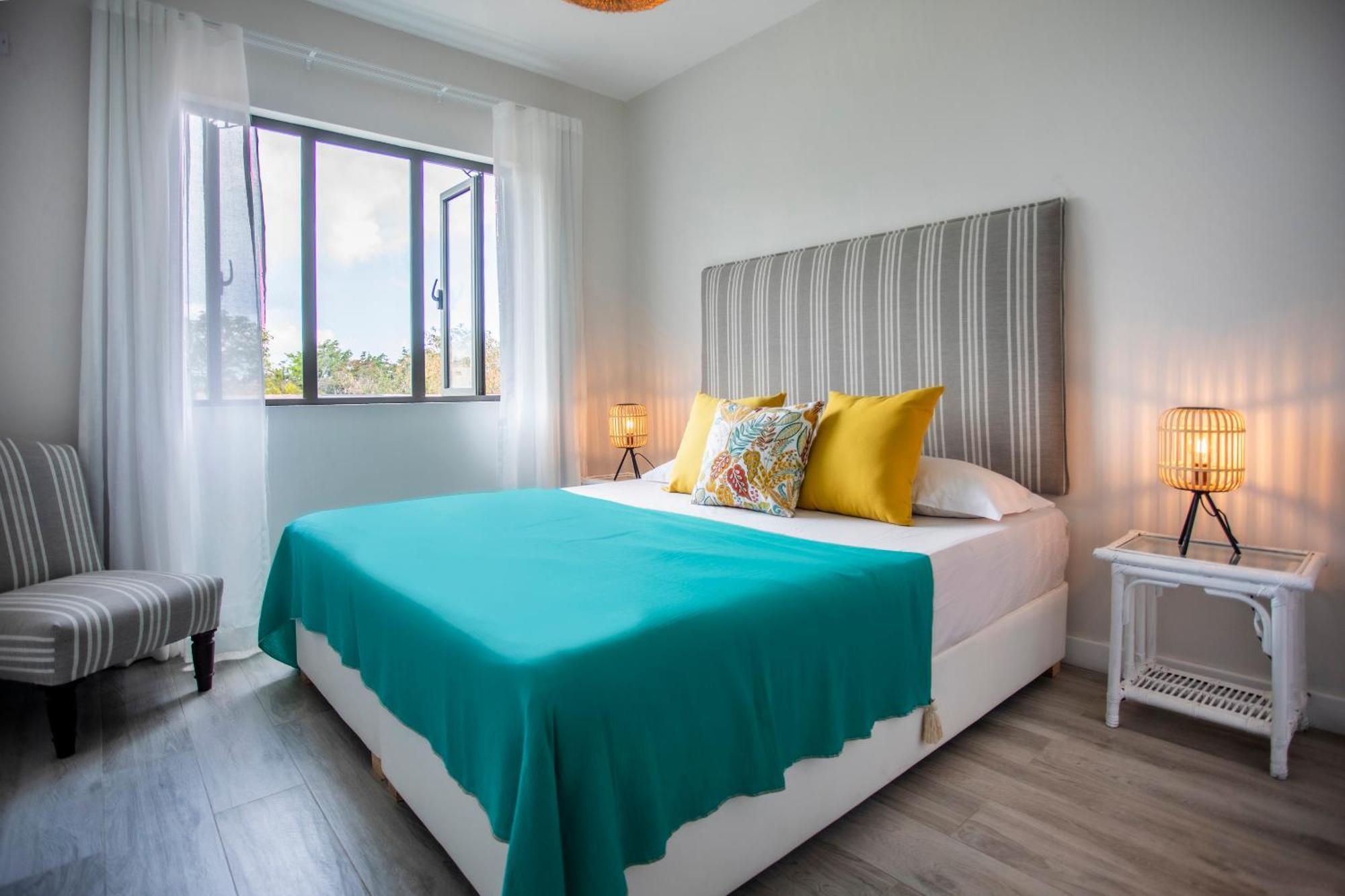 Mayfair Condo In Pereybere Pereybere Beach Екстериор снимка